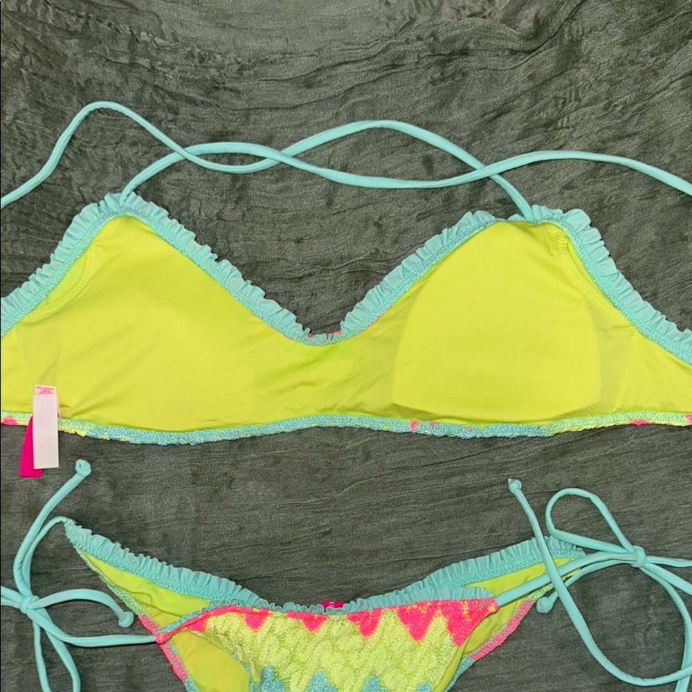 Victoria’s Secret Colorful Chevron Bikini Set, Size M - Picture 4 of 10